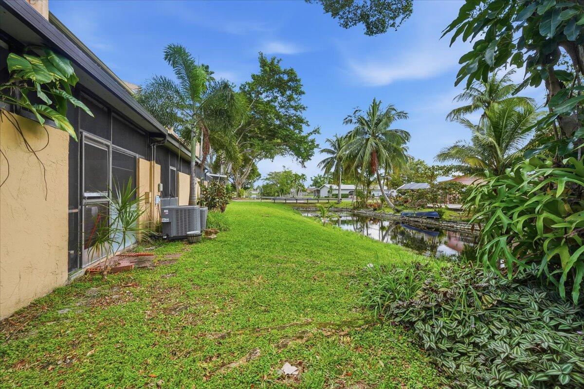 WESTVIEW CONDOMINIUM NO F - Residential Lease