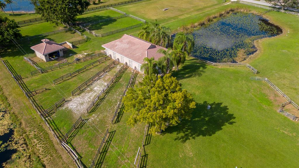 PALM BEACH POINT - Residential