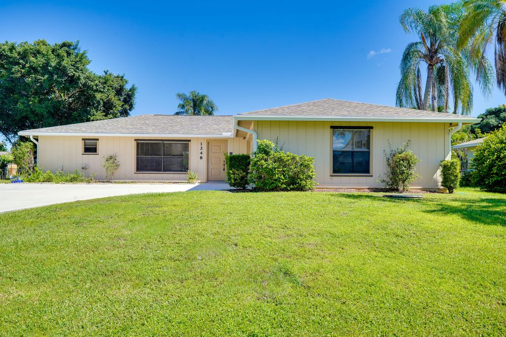 Photo of 1248 SE Palm Beach Road, Port Saint Lucie, FL 34952 (MLS # R11132810)
