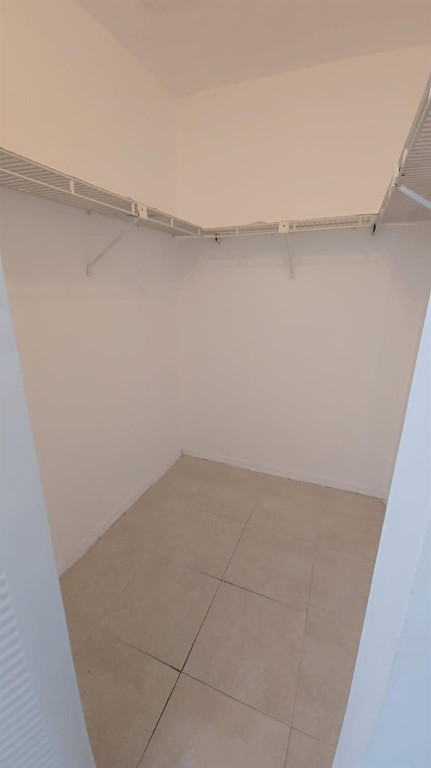 LAKEWOOD AT EMERALD HILLS - Residential Lease