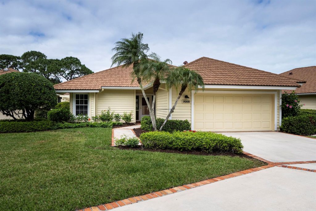 Photo of 7008 SE Winged Foot Drive, Stuart, FL 34997 (MLS # R10958804)