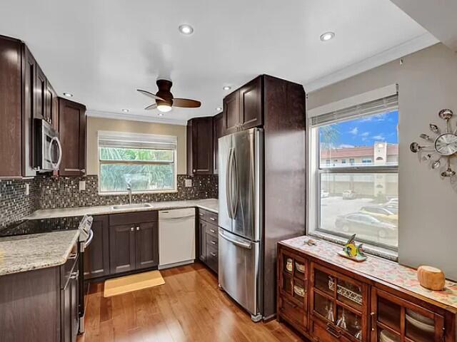 Sunrise Lakes 86 Condo - Residential