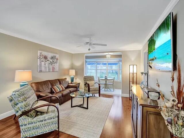 Sunrise Lakes 86 Condo - Residential