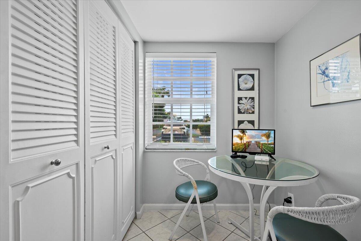 Sugar Sands Condo Assoc. - Residential
