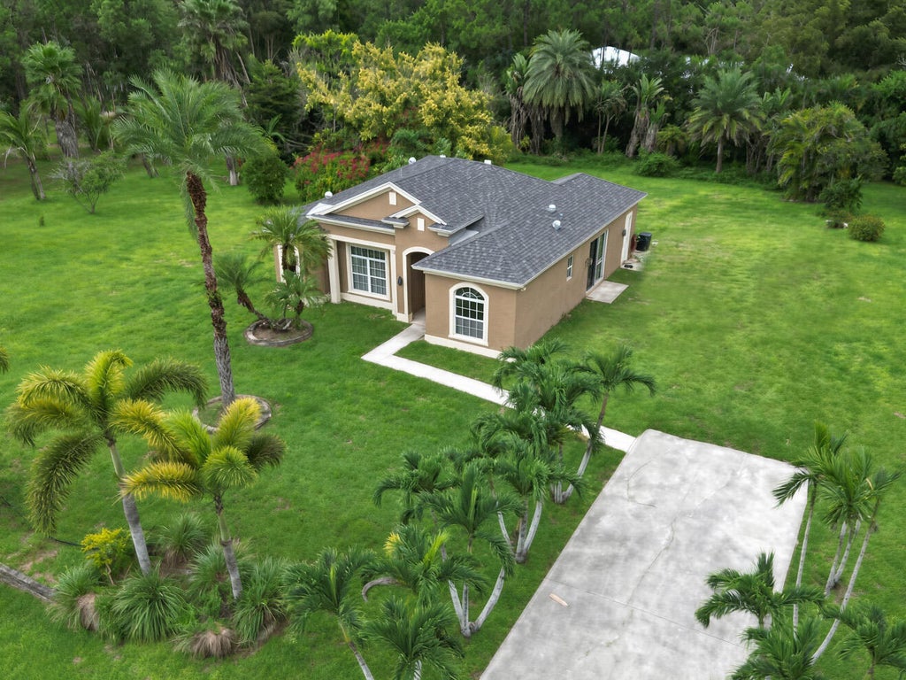 Photo of 16785 81st Lane N, Loxahatchee, FL 33470 (MLS # B26074860)