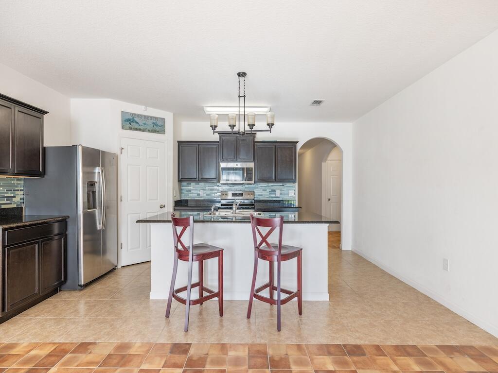 LEXINGTON PLACE SUBDIVISI - Residential Lease