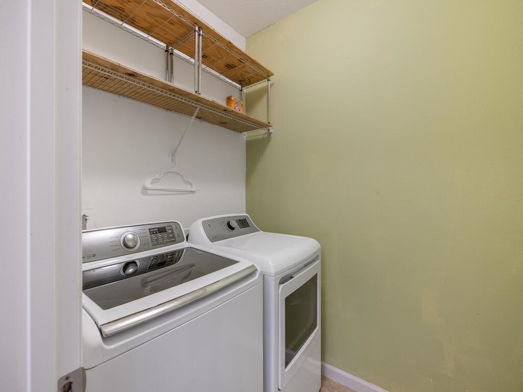 LEXINGTON PLACE SUBDIVISI - Residential Lease
