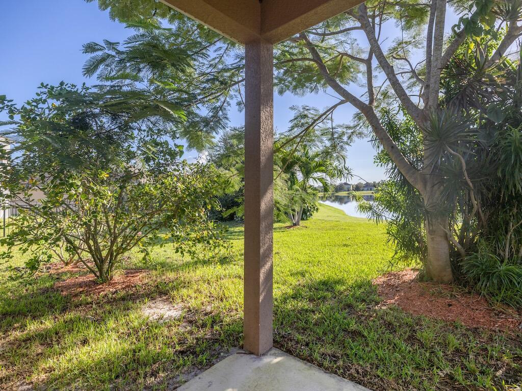 LEXINGTON PLACE SUBDIVISI - Residential Lease