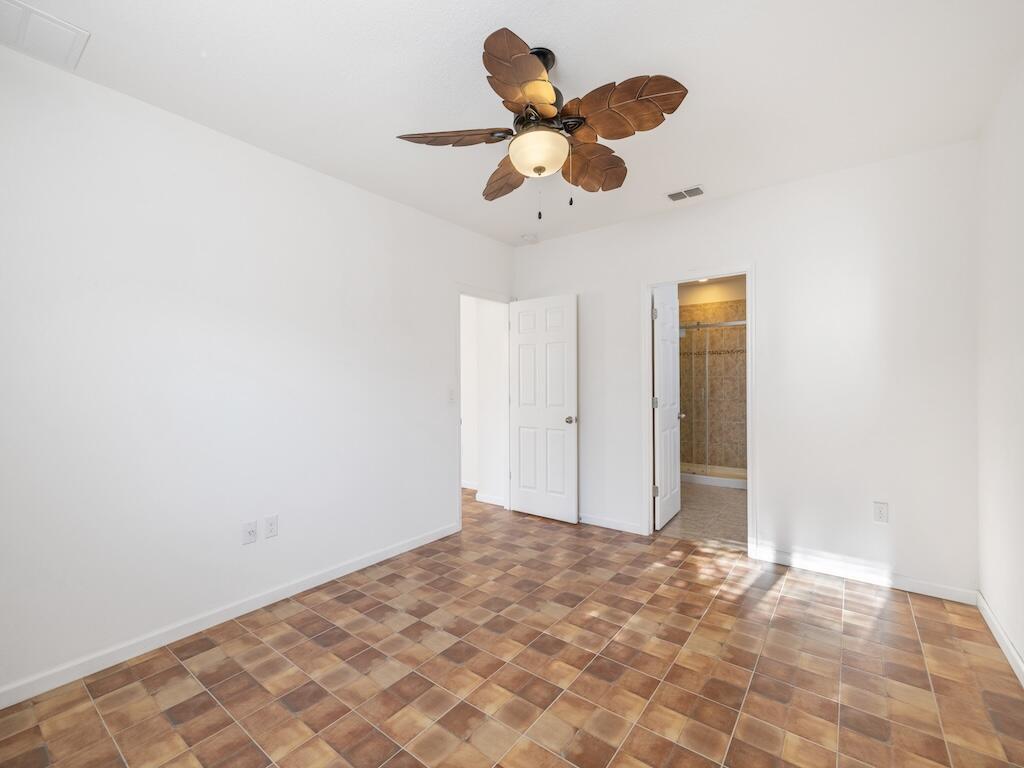 LEXINGTON PLACE SUBDIVISI - Residential Lease