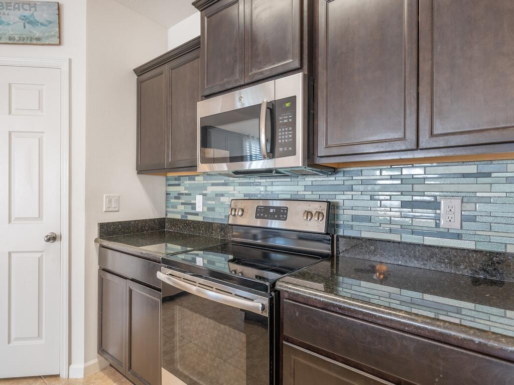 LEXINGTON PLACE SUBDIVISI - Residential Lease