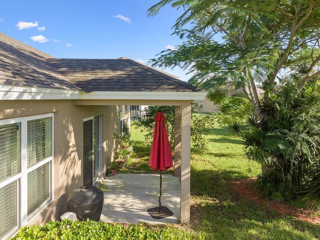 LEXINGTON PLACE SUBDIVISI - Residential Lease