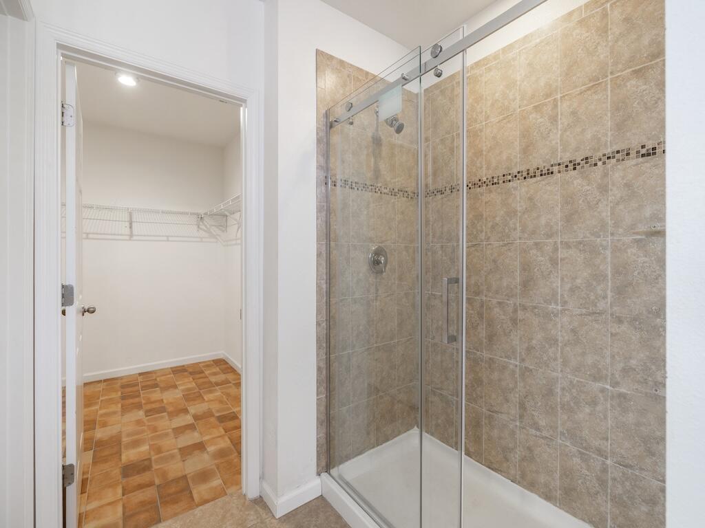 LEXINGTON PLACE SUBDIVISI - Residential Lease