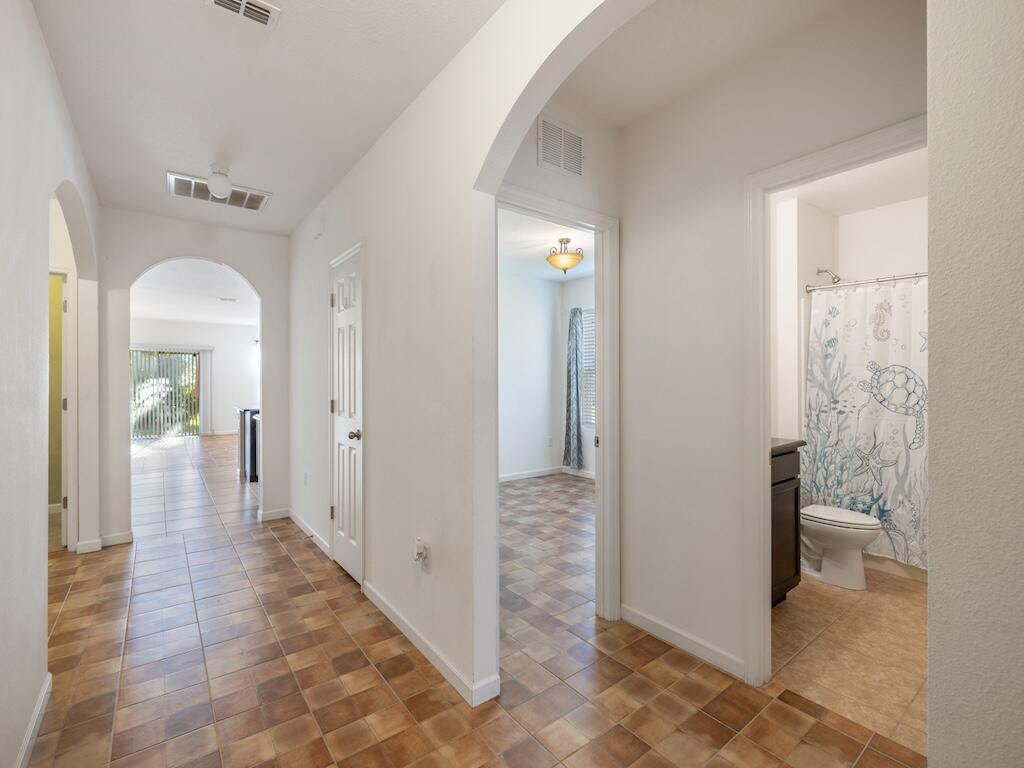 LEXINGTON PLACE SUBDIVISI - Residential Lease