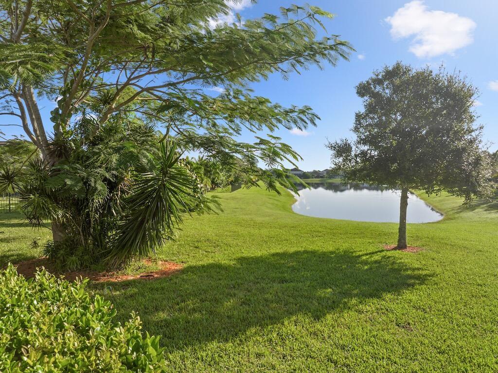 LEXINGTON PLACE SUBDIVISI - Residential Lease