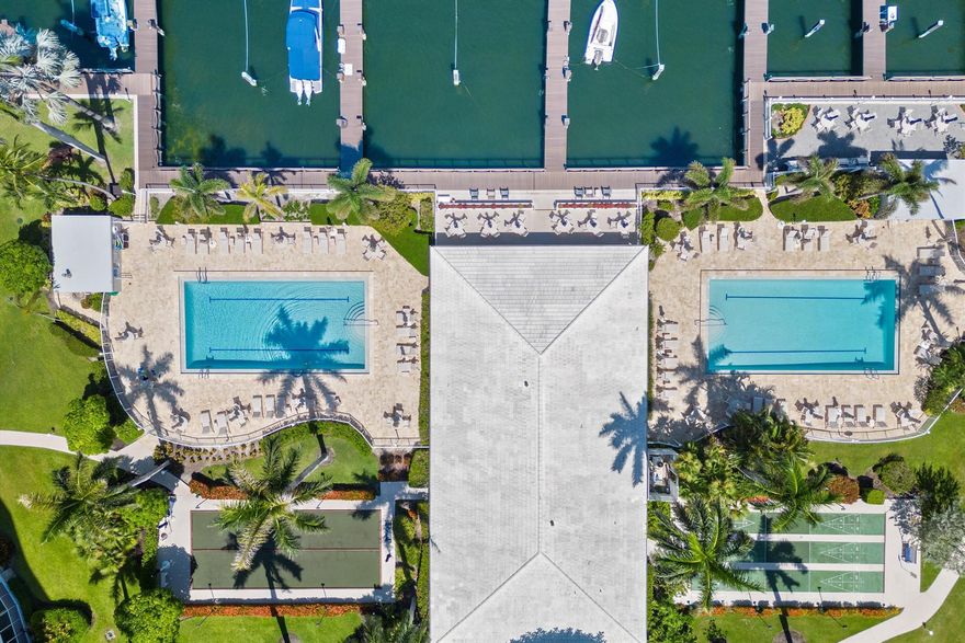 This is a 55+ community available for an annual unfurnished lease.  2 bed/ 2 bath renovated unit with huge balcony with waterfront views.    Live here while you build your dream home, or search for your new place.  Seagate is across the street from the beach.  Credit score of 700 required.