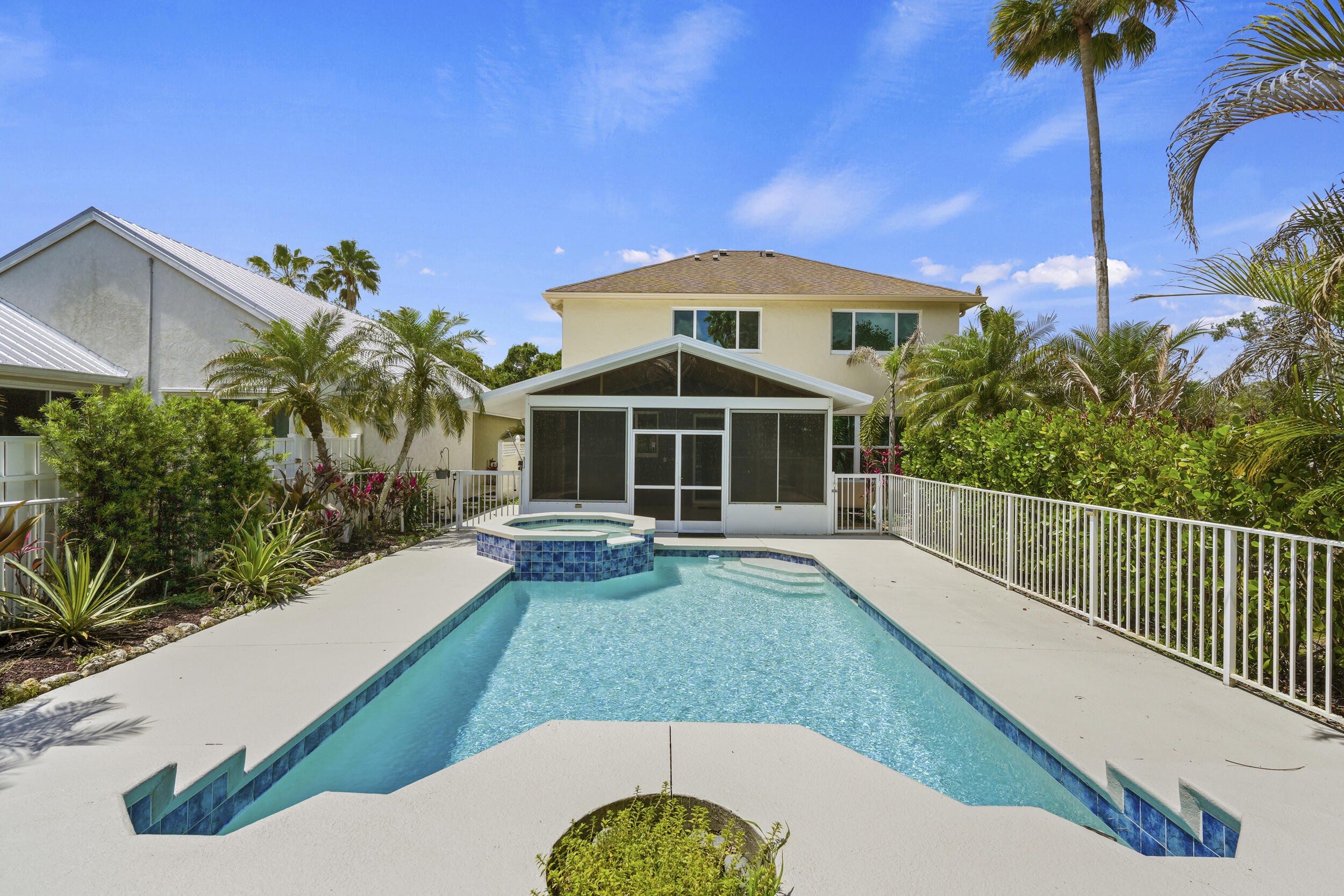 PALM POINTE AT MARTIN DOWNS (AKA MARTIN DOWNS PLAT - Residential