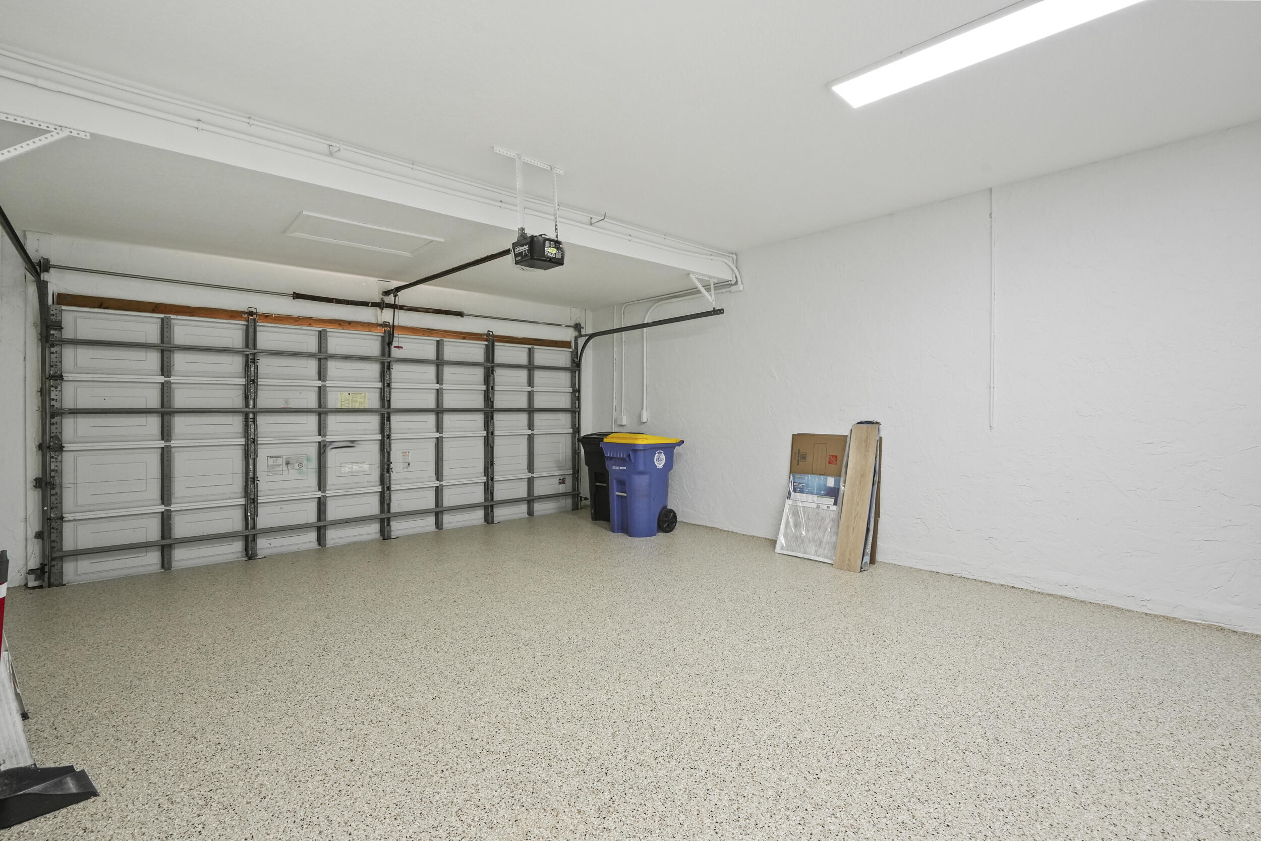 PALM POINTE AT MARTIN DOWNS (AKA MARTIN DOWNS PLAT - Residential