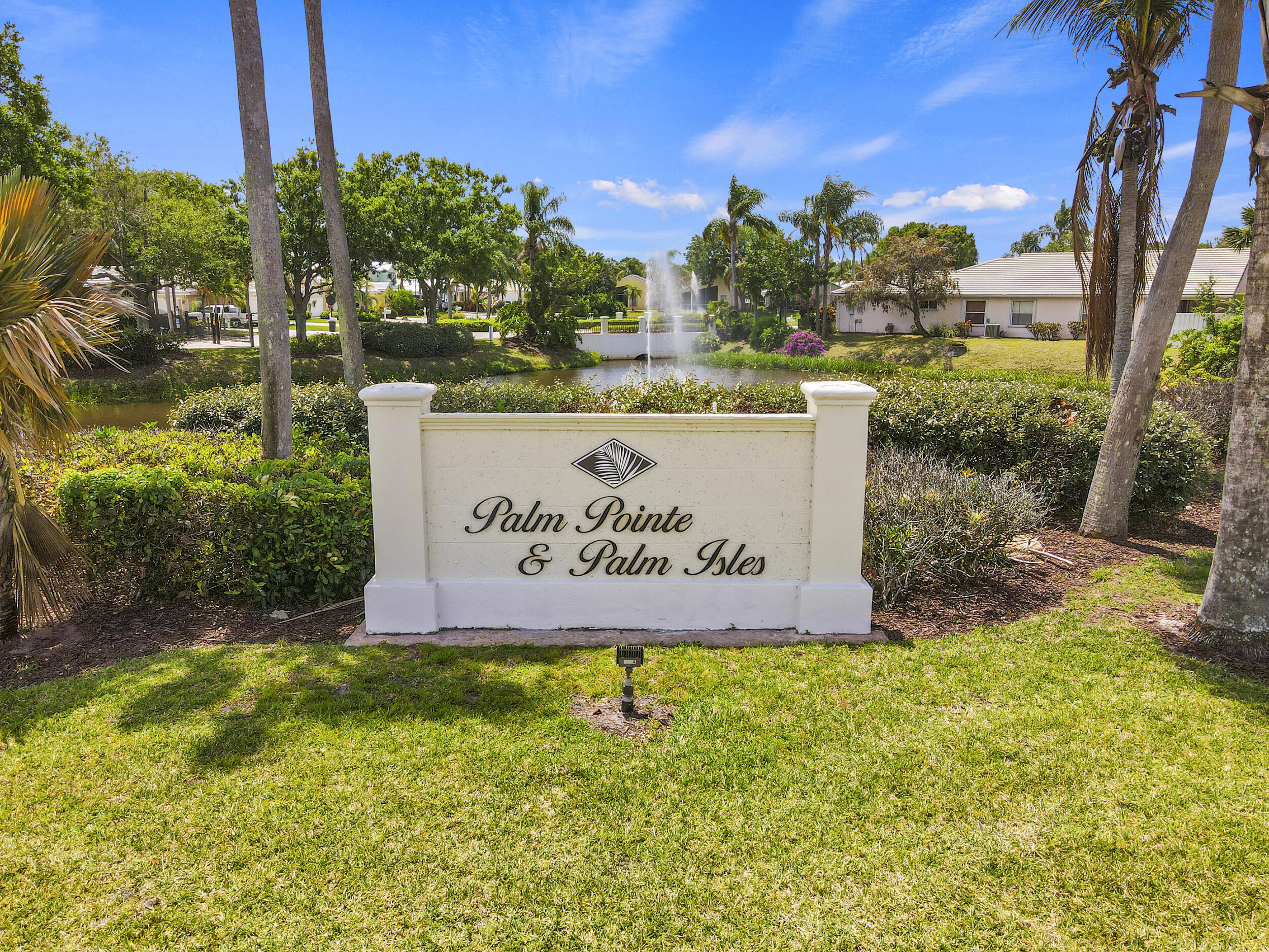 PALM POINTE AT MARTIN DOWNS (AKA MARTIN DOWNS PLAT - Residential