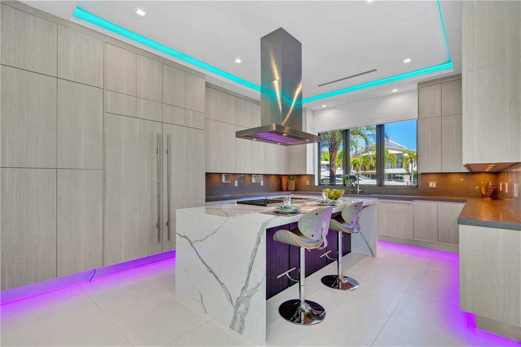 Venice 8-12 B - Residential