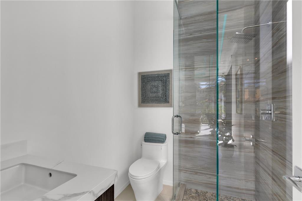 Venice 8-12 B - Residential