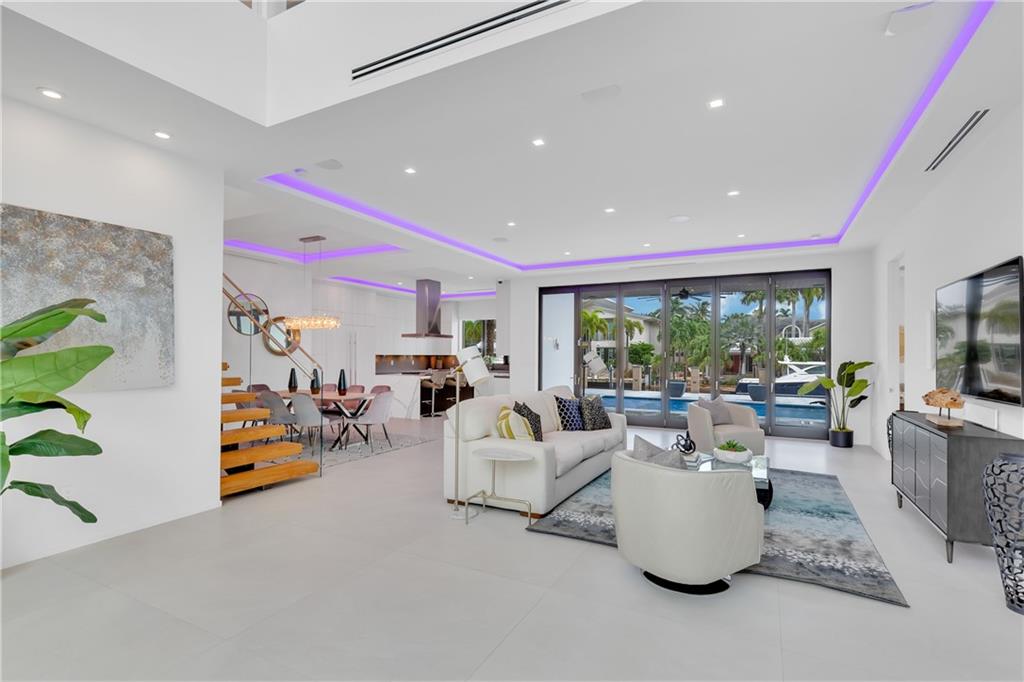 Venice 8-12 B - Residential