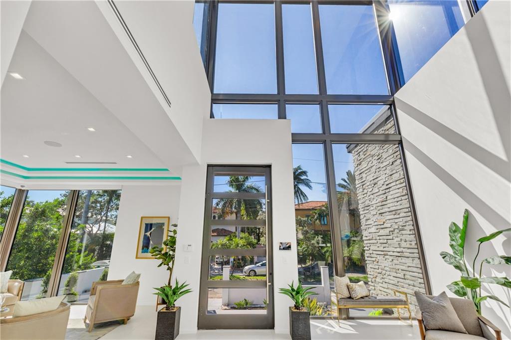 Venice 8-12 B - Residential