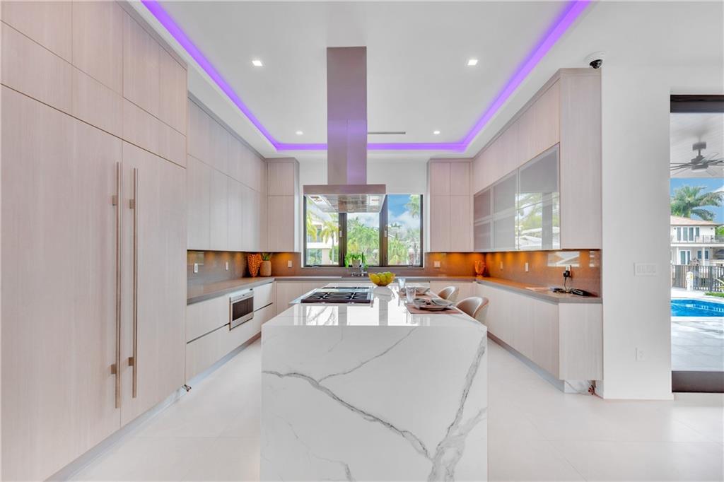 Venice 8-12 B - Residential