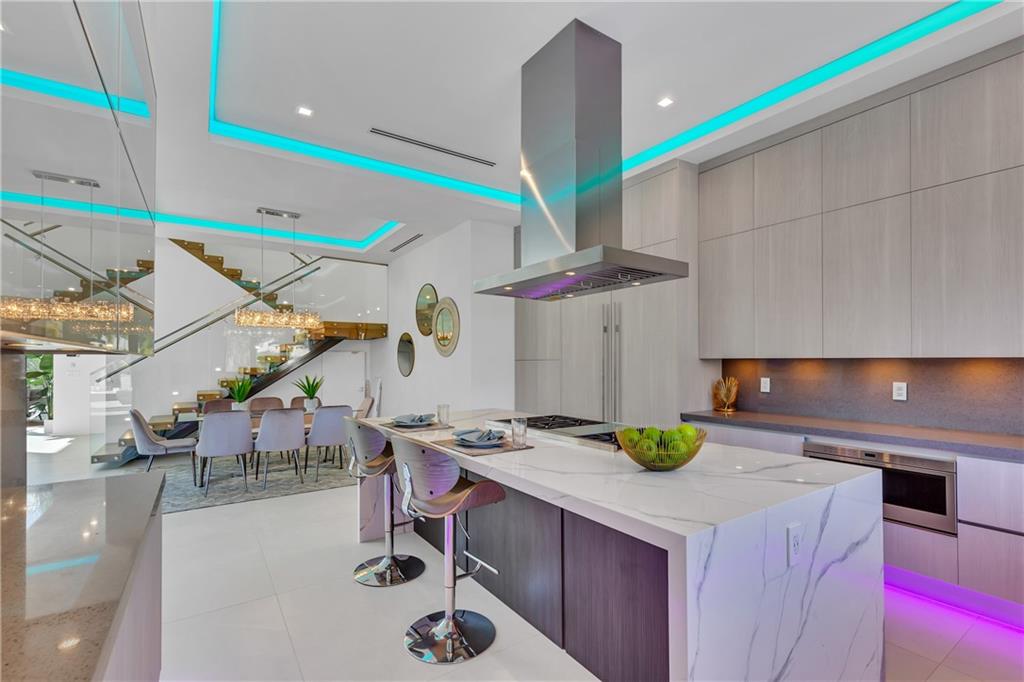 Venice 8-12 B - Residential