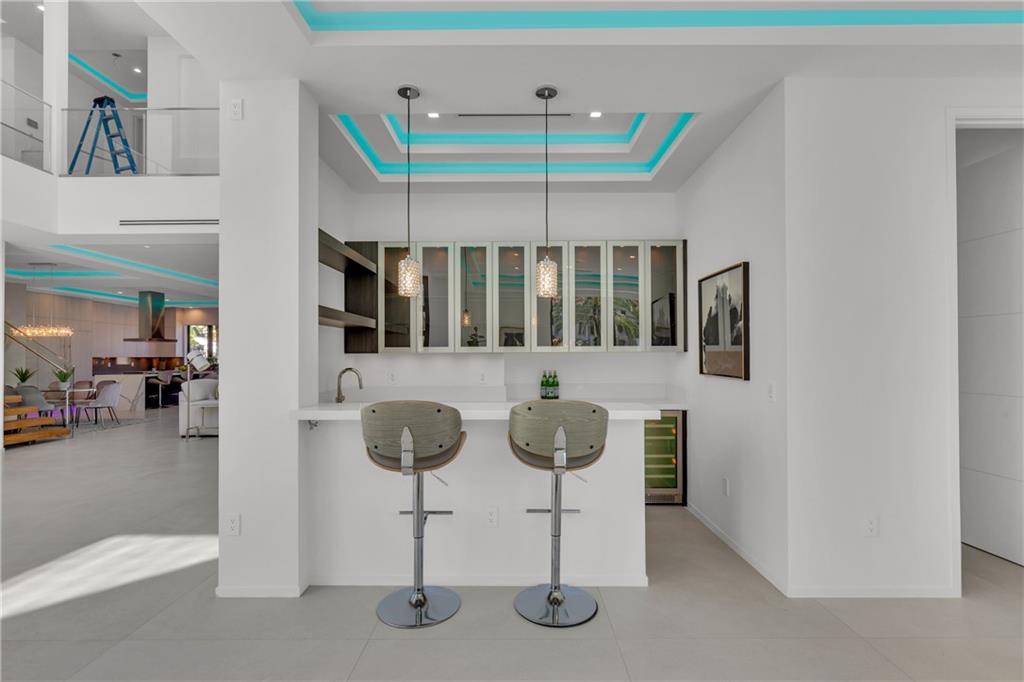 Venice 8-12 B - Residential