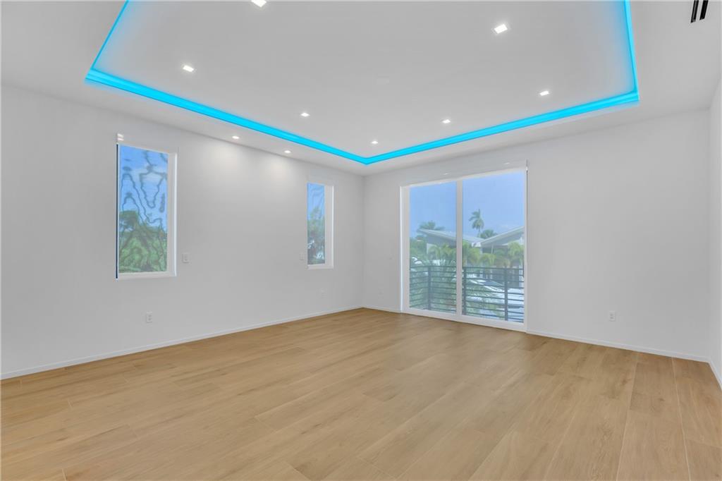 Venice 8-12 B - Residential