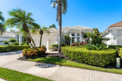 Photo of 125 Windward Drive, Palm Beach Gardens, FL 33418 (MLS # B26082163)
