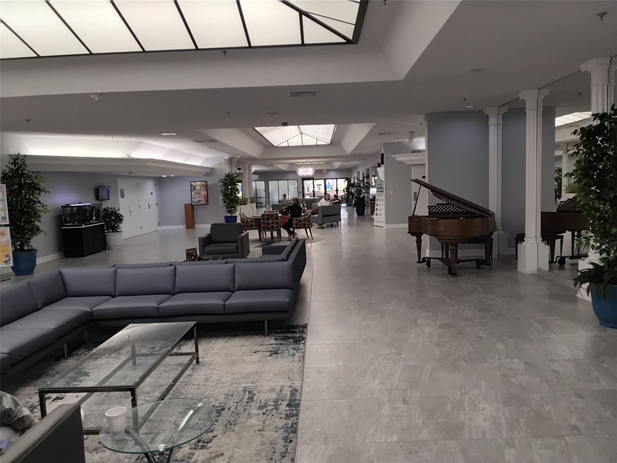 SUNRISE LAKES BLDG 192 - Residential