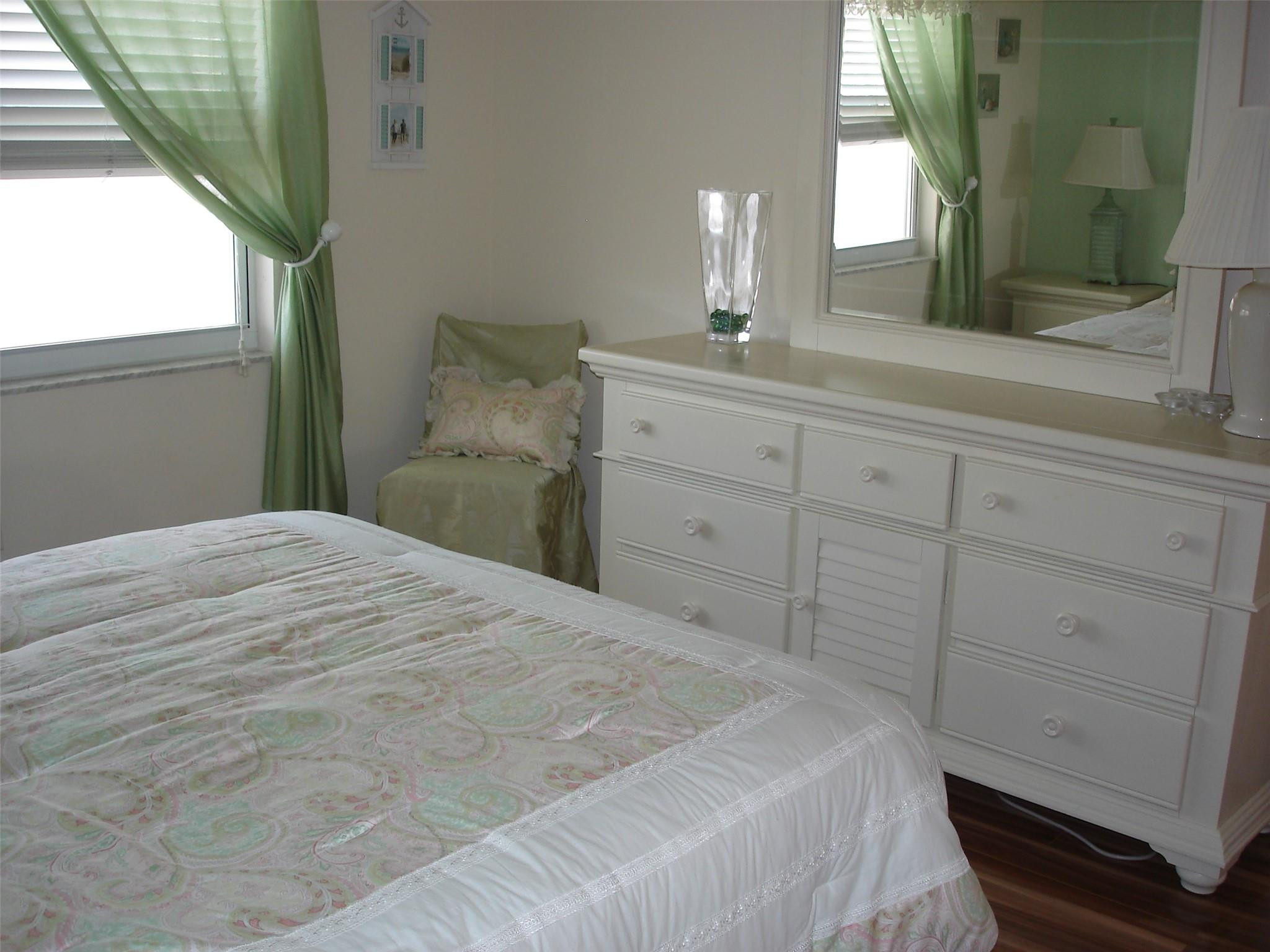 SUNRISE LAKES BLDG 192 - Residential