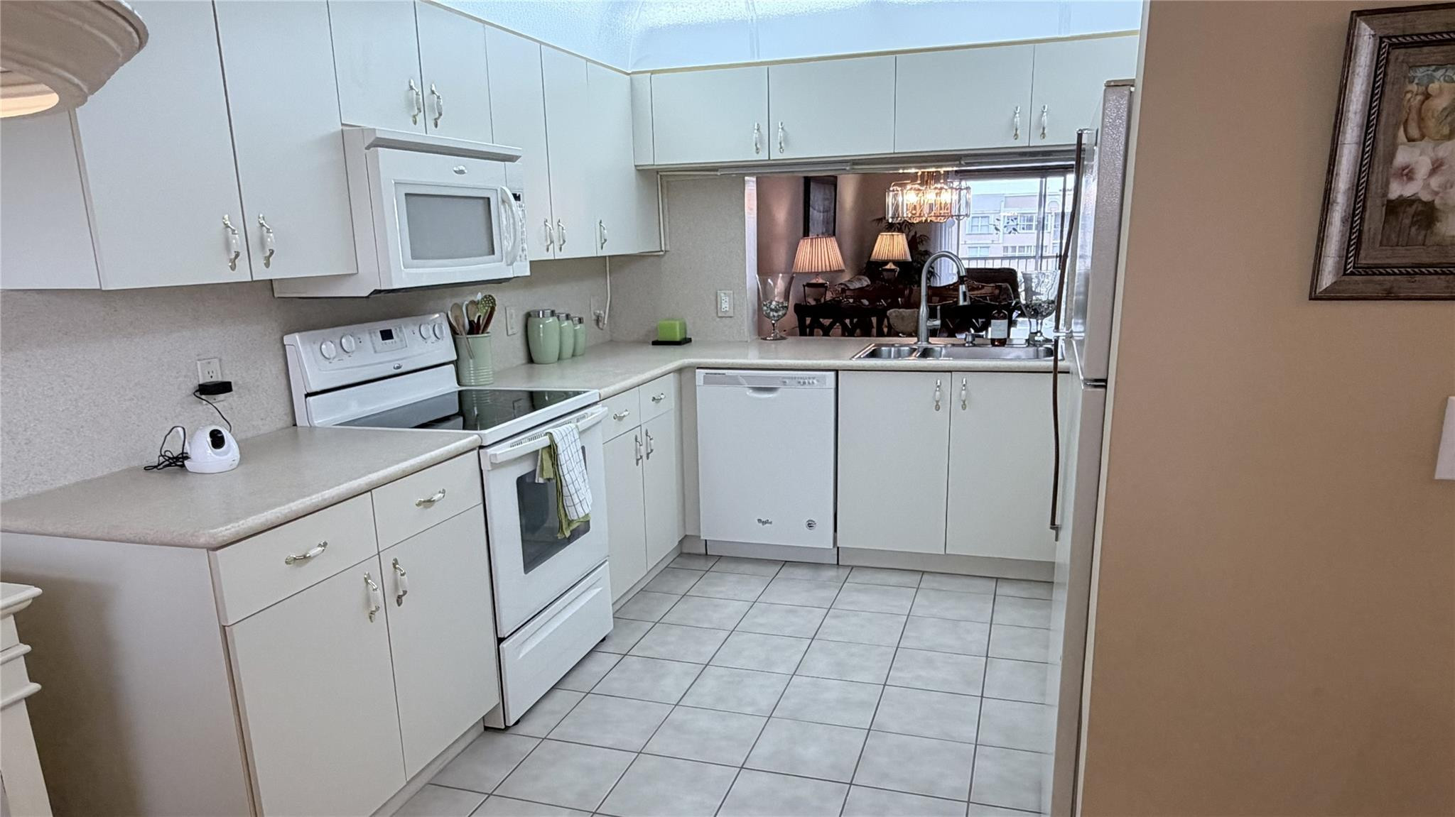 SUNRISE LAKES BLDG 192 - Residential