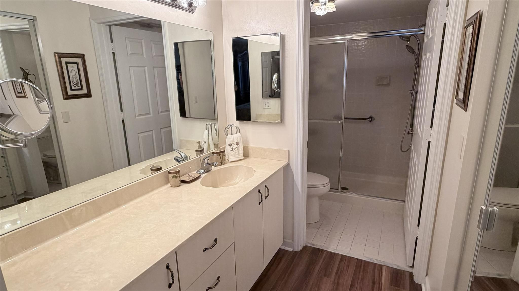 SUNRISE LAKES BLDG 192 - Residential