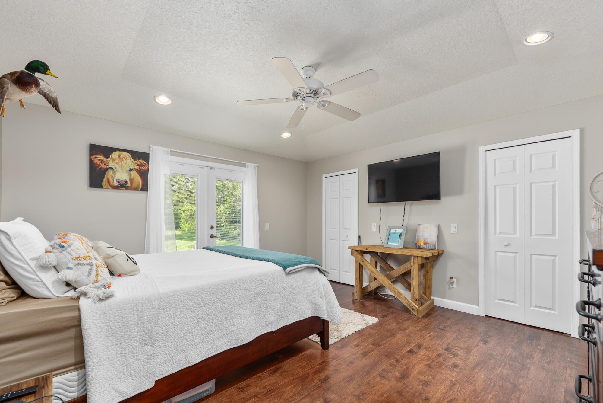 METES AND BOUNDS - Residential