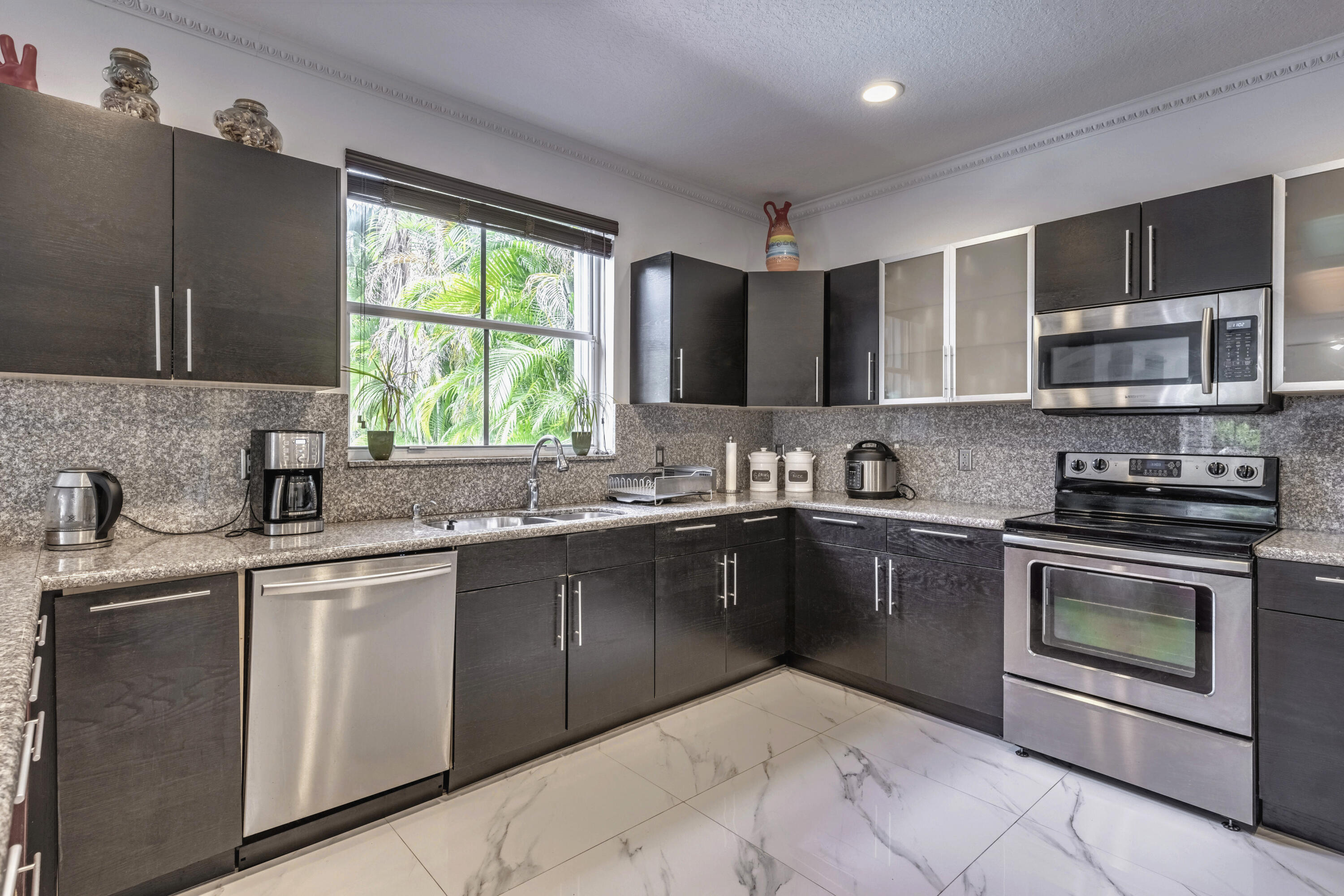 THE GROVE SAVANNA - Residential