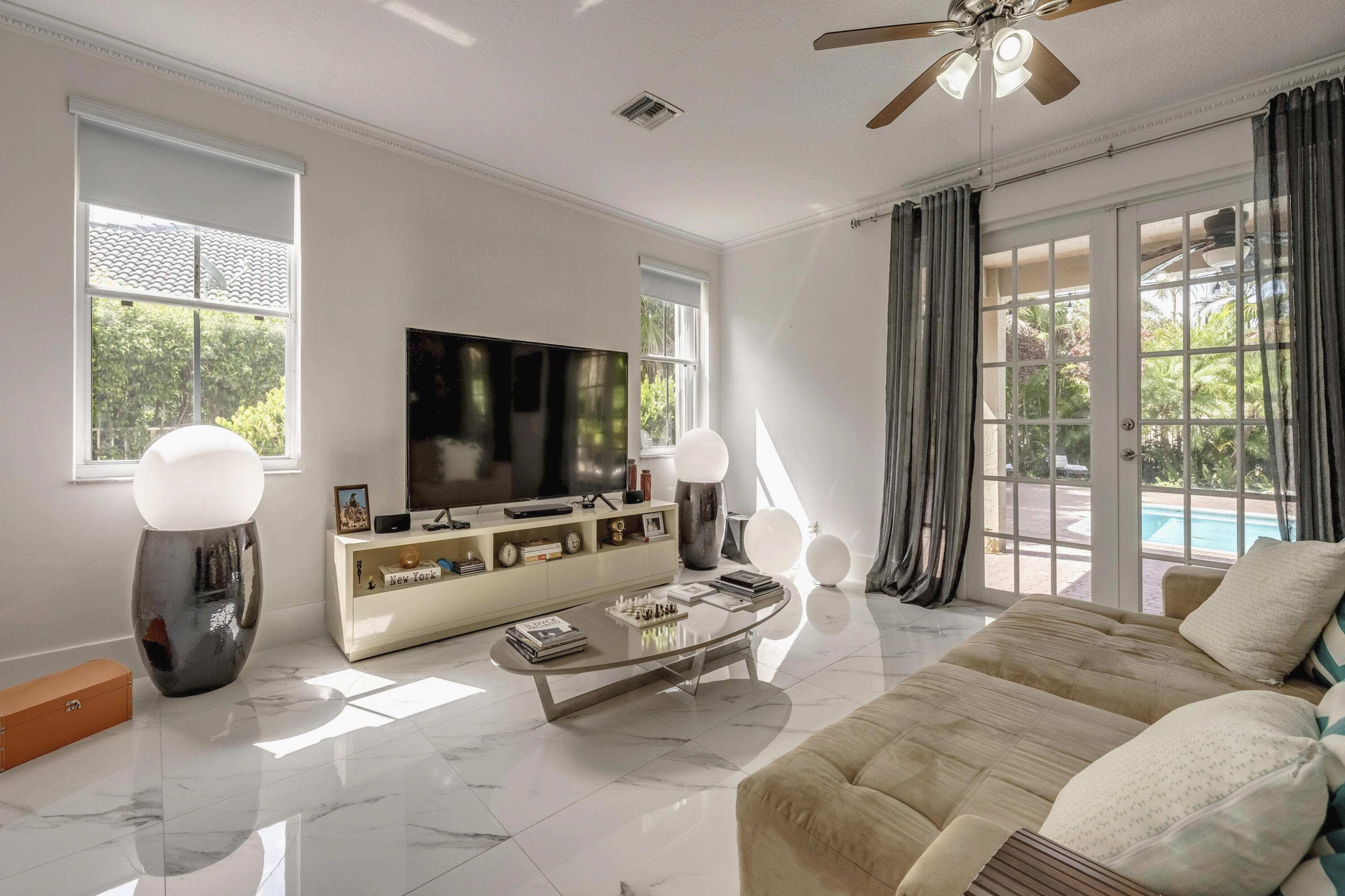 THE GROVE SAVANNA - Residential