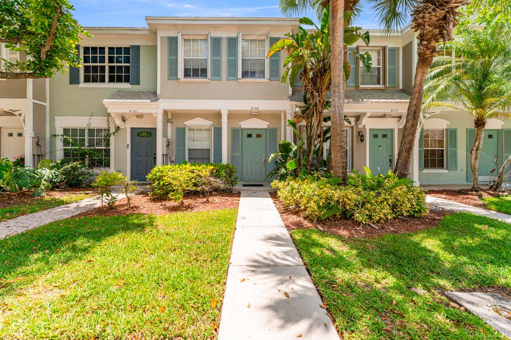Photo of 8035 Sanibel Drive, Tamarac, FL 33321 (MLS # B26037576)