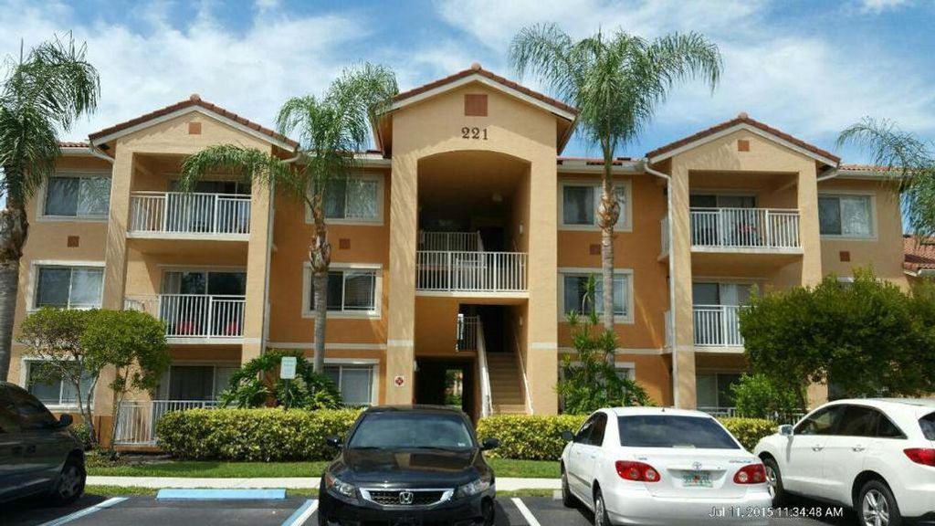Photo of 221 SW Palm Drive #108, Port Saint Lucie, FL 34986 (MLS # R10972429)
