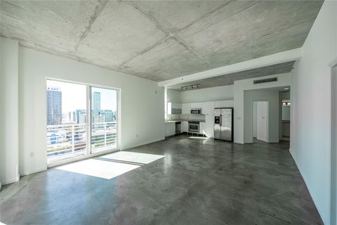 234 NE 3rd St 2007 Miami FL 33132