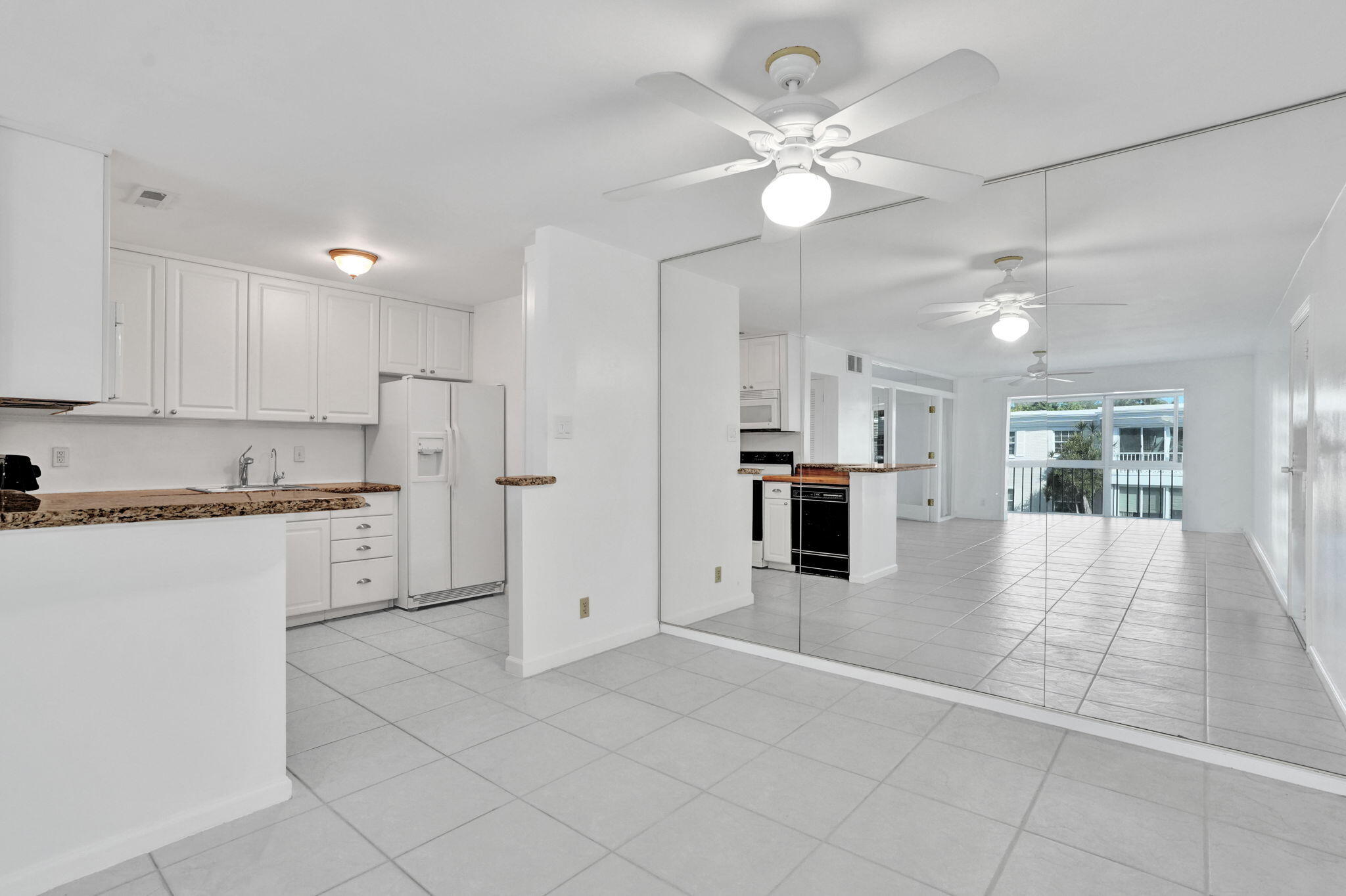 6469 BAY CLUB Drive 3
