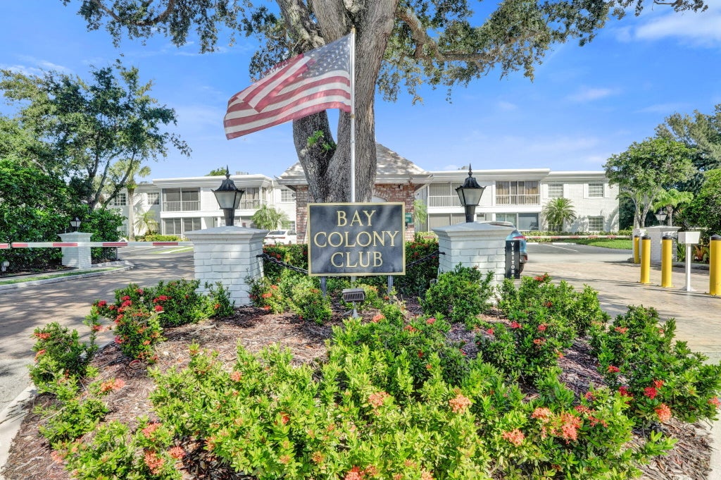 Photo of 6469 BAY CLUB Drive #3, Fort Lauderdale, FL 33308 (MLS # B26091539)