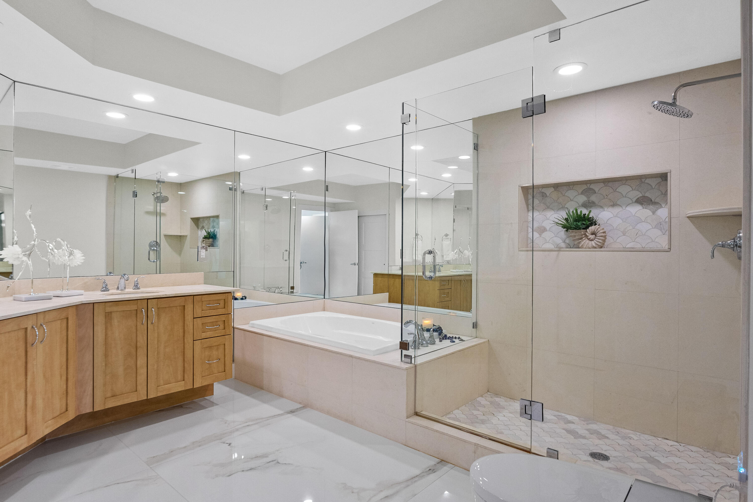 SAPPHIRE FORT LAUDERDALE CONDO - Residential