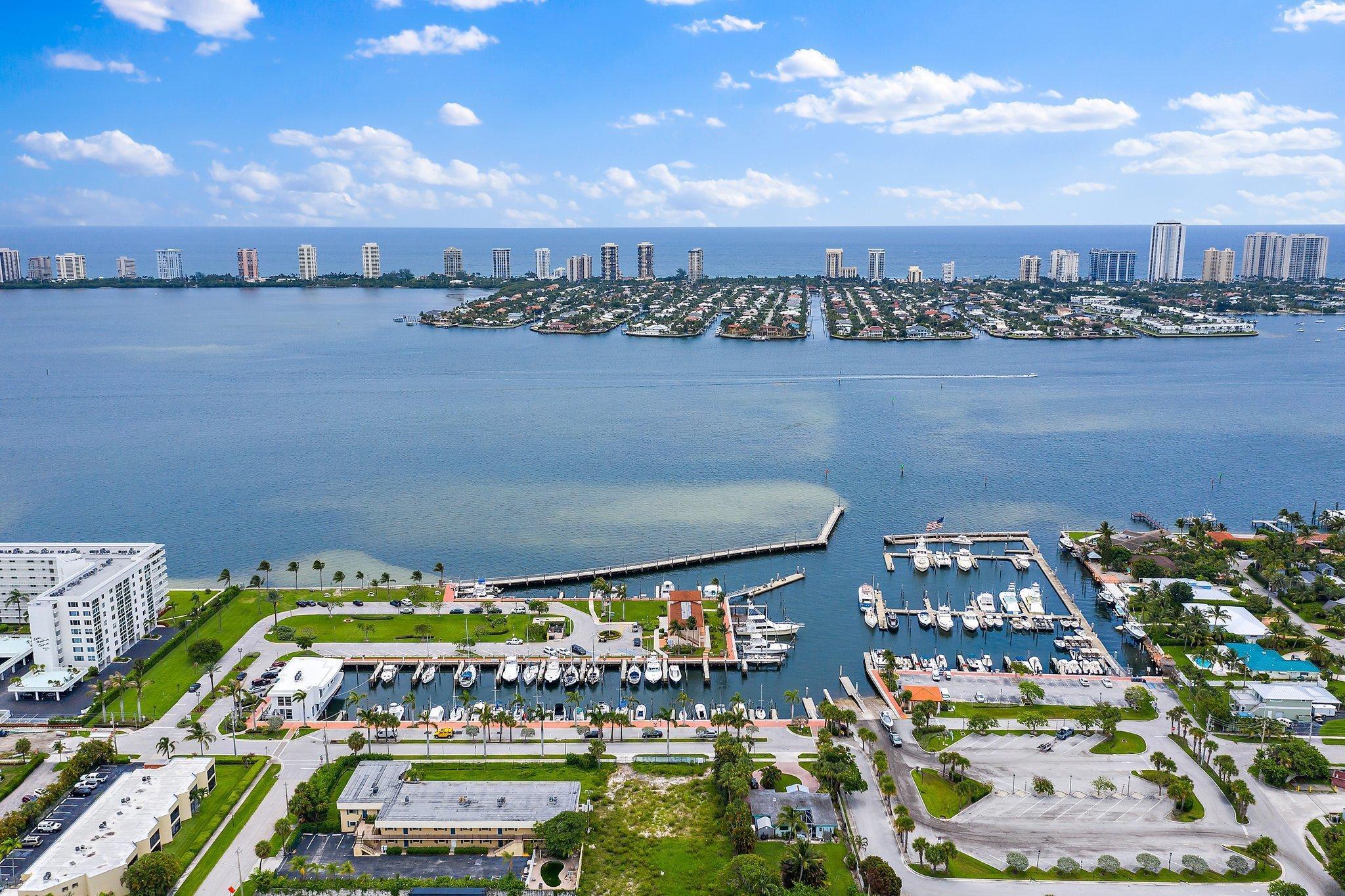 LAKE HARBOUR TOWERS - Residential Lease