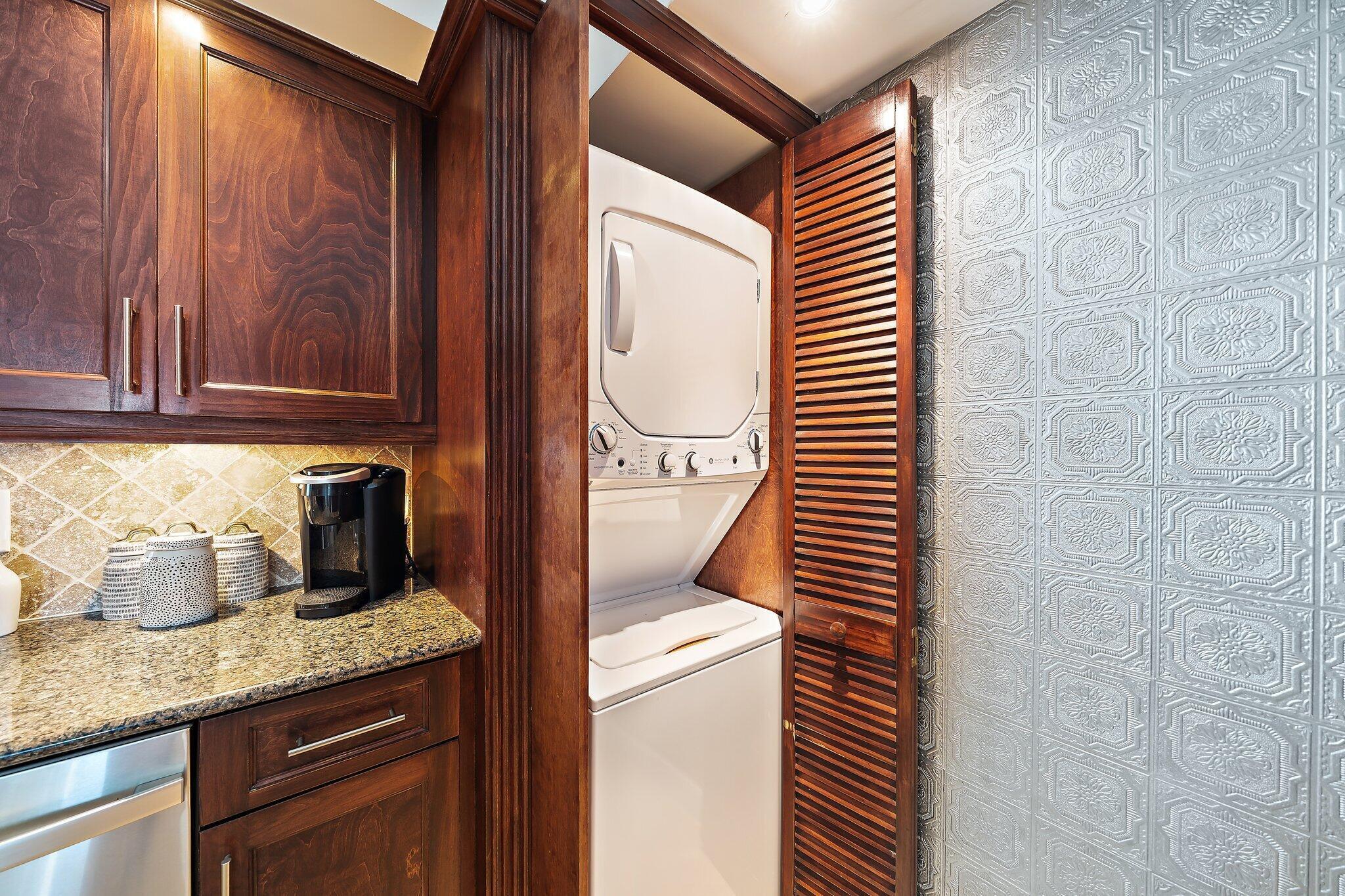 LAKE HARBOUR TOWERS - Residential Lease