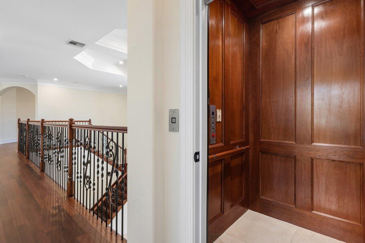 Tropic Isle - Residential