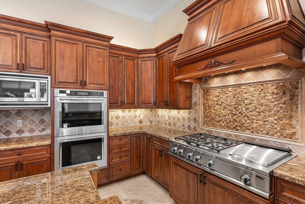 Tropic Isle - Residential