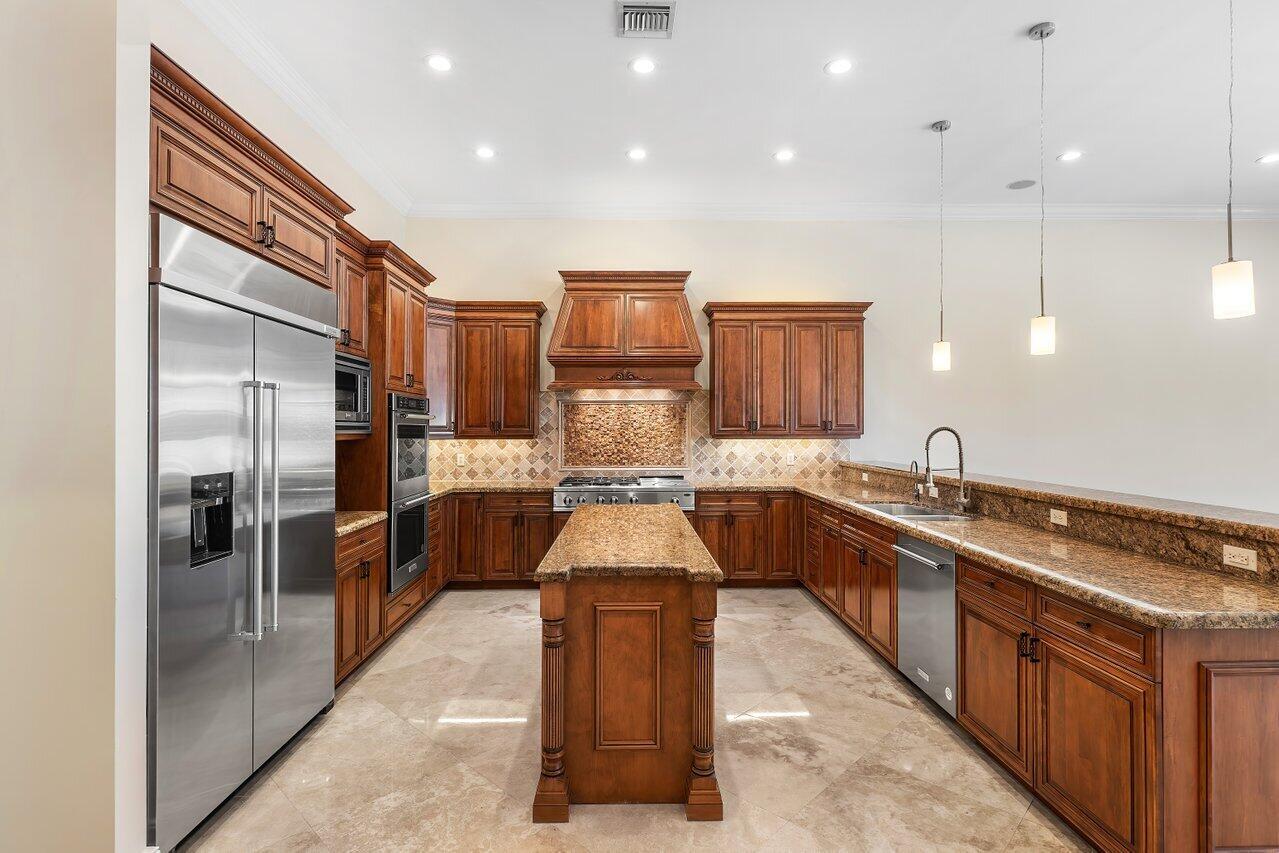 Tropic Isle - Residential