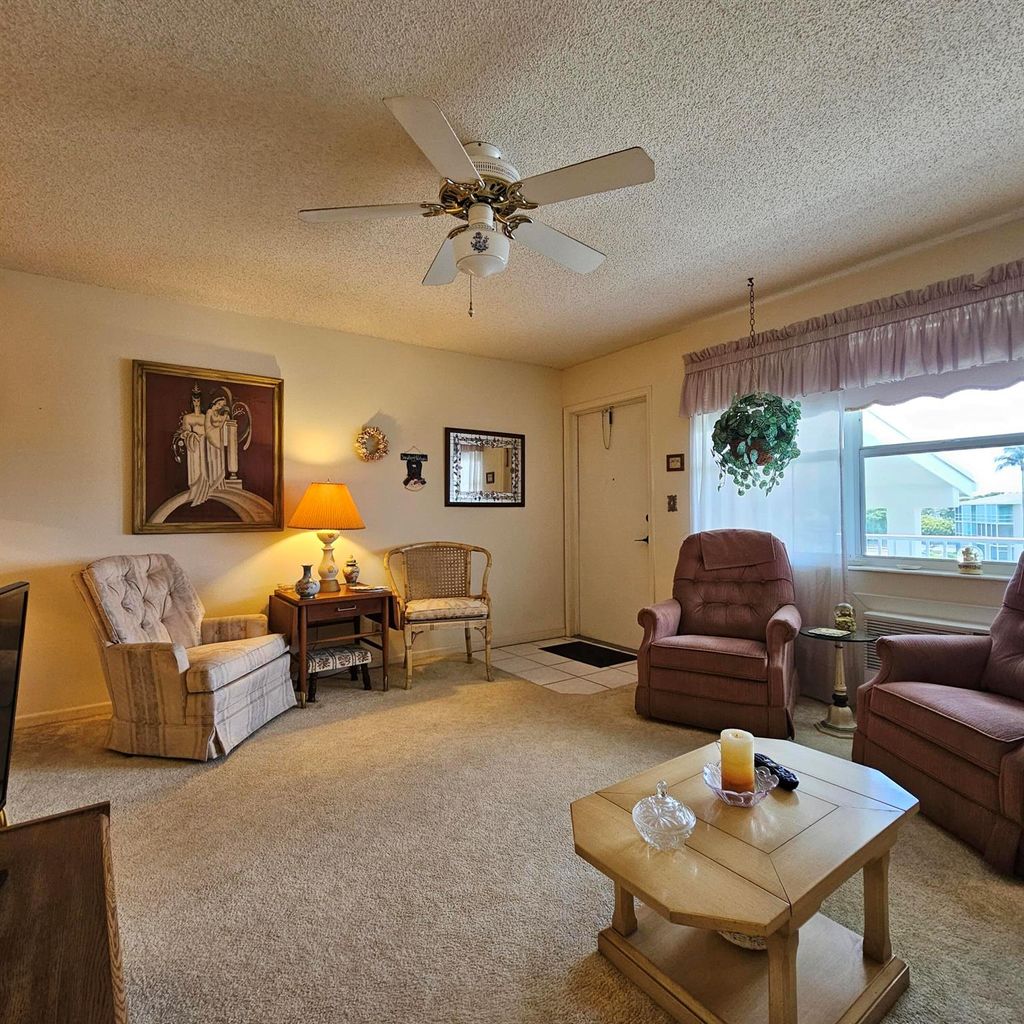 Photo of 210 Horizons E #311, Boynton Beach, FL 33435 (MLS # R11006130)